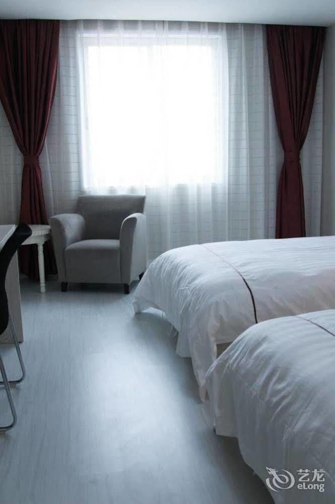 Huzhou Youyou Holiday Hotel Nanxun Exteriör bild