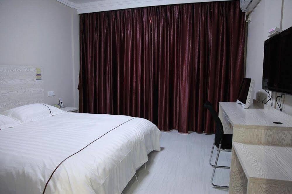 Huzhou Youyou Holiday Hotel Nanxun Exteriör bild